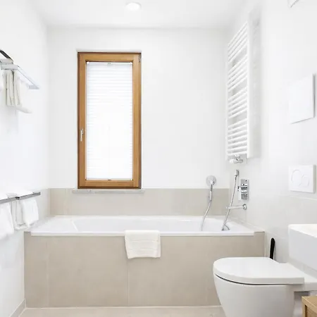 Apartmán Trulyspace - Modernes Am Rathausplatz, Terrasse, Fahrstuhl