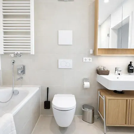 Trulyspace - Modernes Am Rathausplatz, Terrasse, Fahrstuhl Augsburg